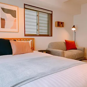 Dash Living Higashi Azabu 公寓